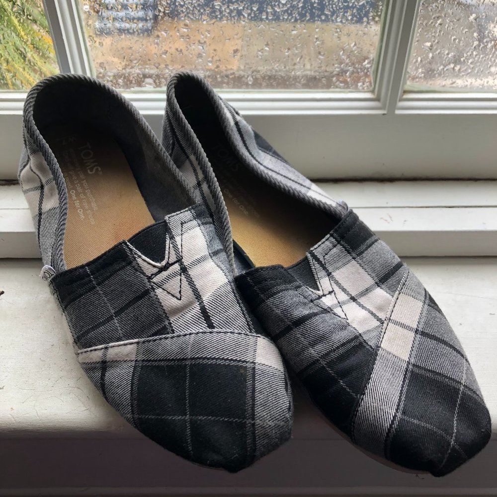 Plaid Toms